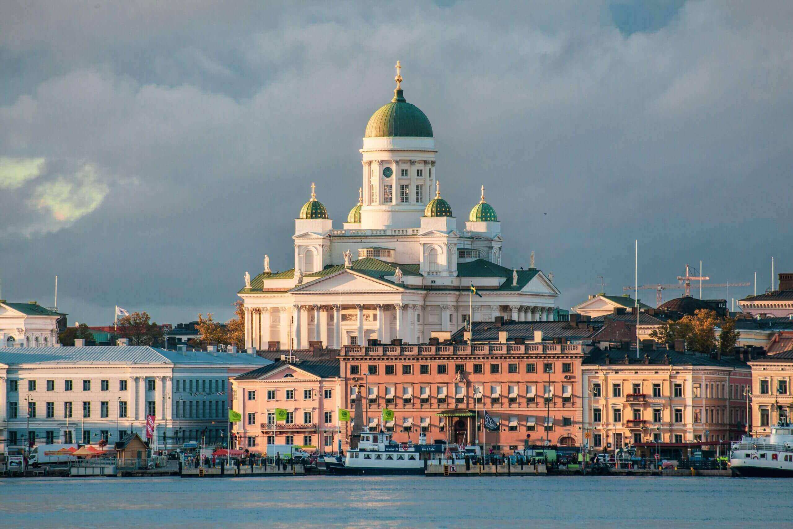 Maksuliikenne-esto- Ulkomaisilla pelisivustoilla pelaaminen ei ole vähentynyt